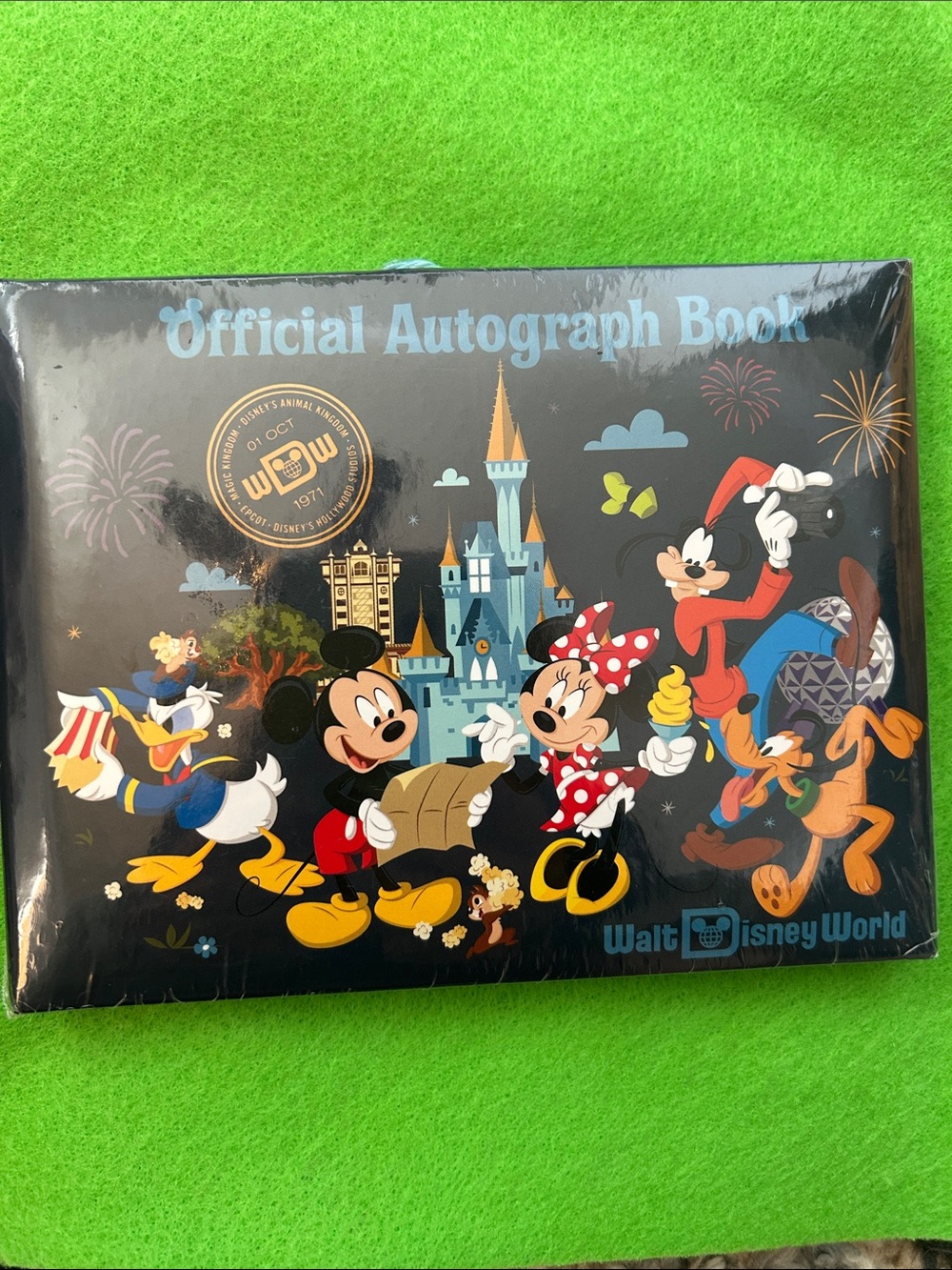 New Walt Disney World Official Autograph Book with Classic Mickey & Friends